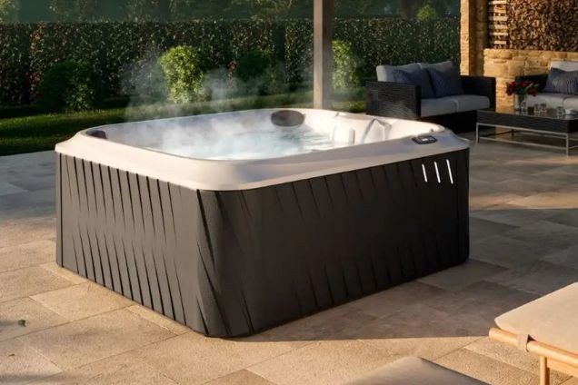 Jacuzzi J-245 - Mid-Size Hot Tub with Foot Dome